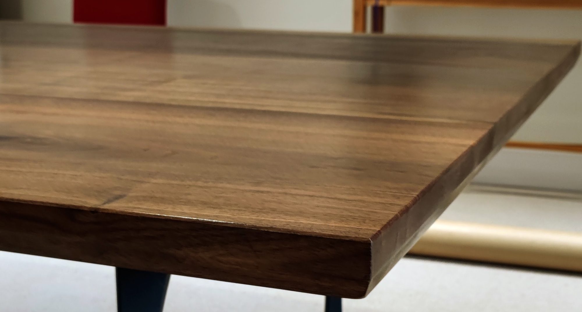 Chamfered edge detail