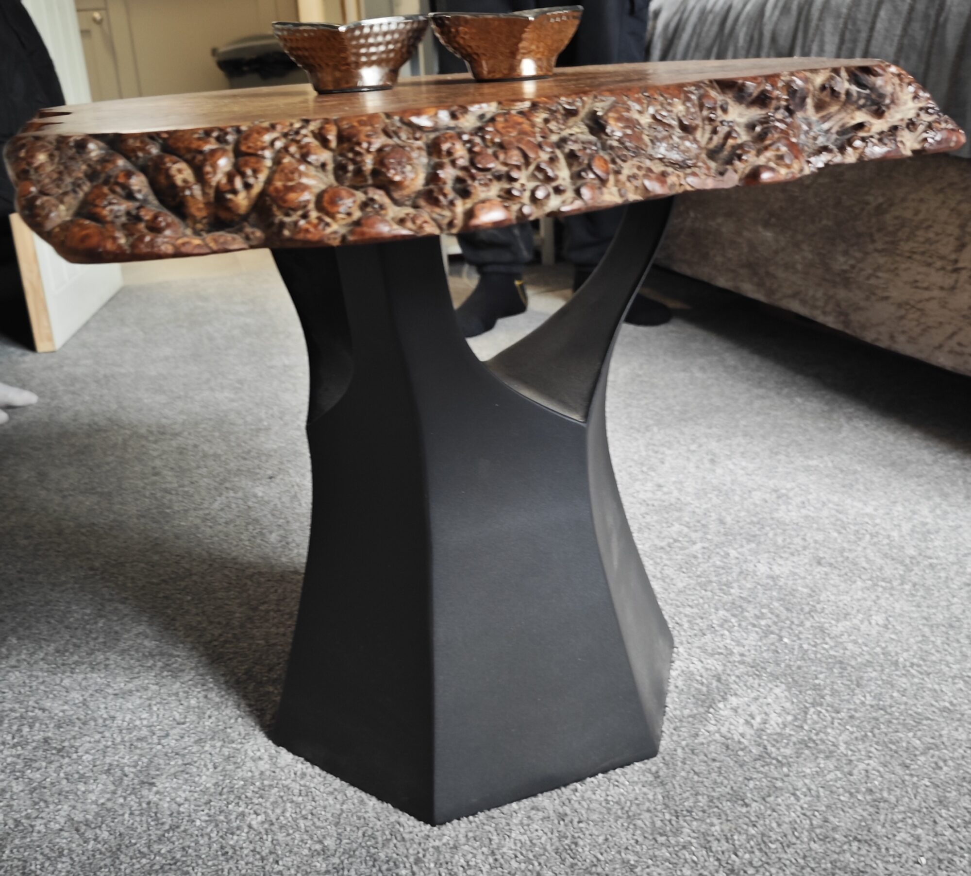English Elm End Table | Live Edge Cookie | Black Resin Infused | Steel Art Base | 50cm x 50cm, photo 2