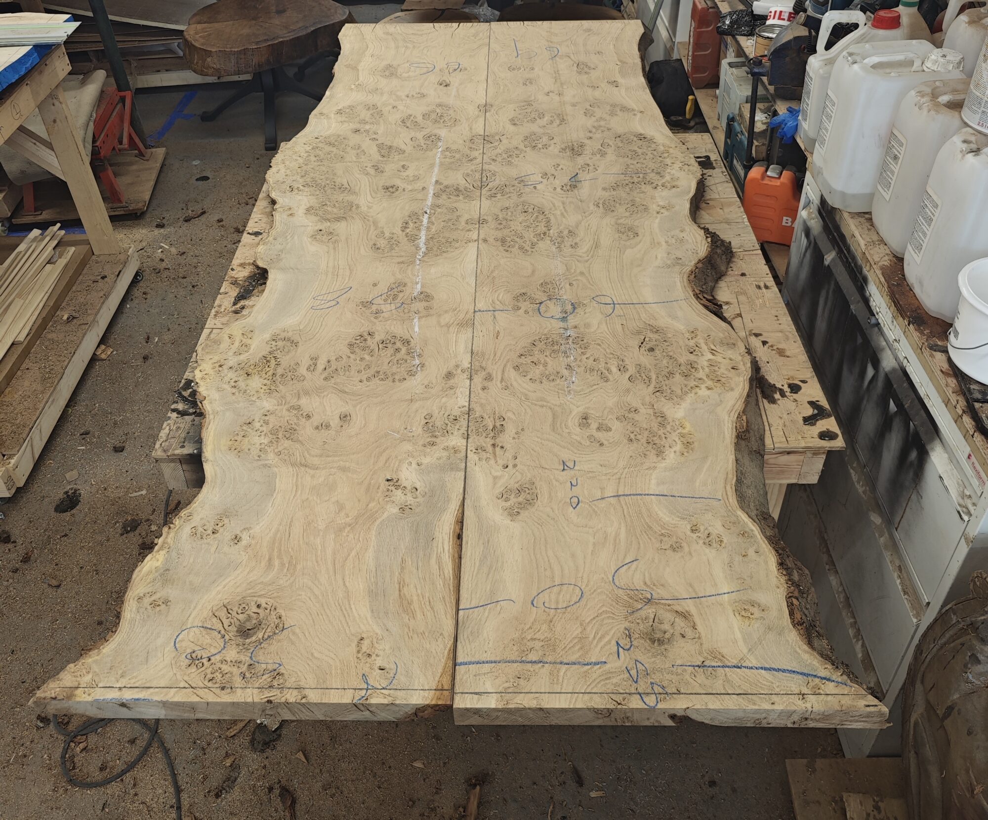 Pippy oak slab