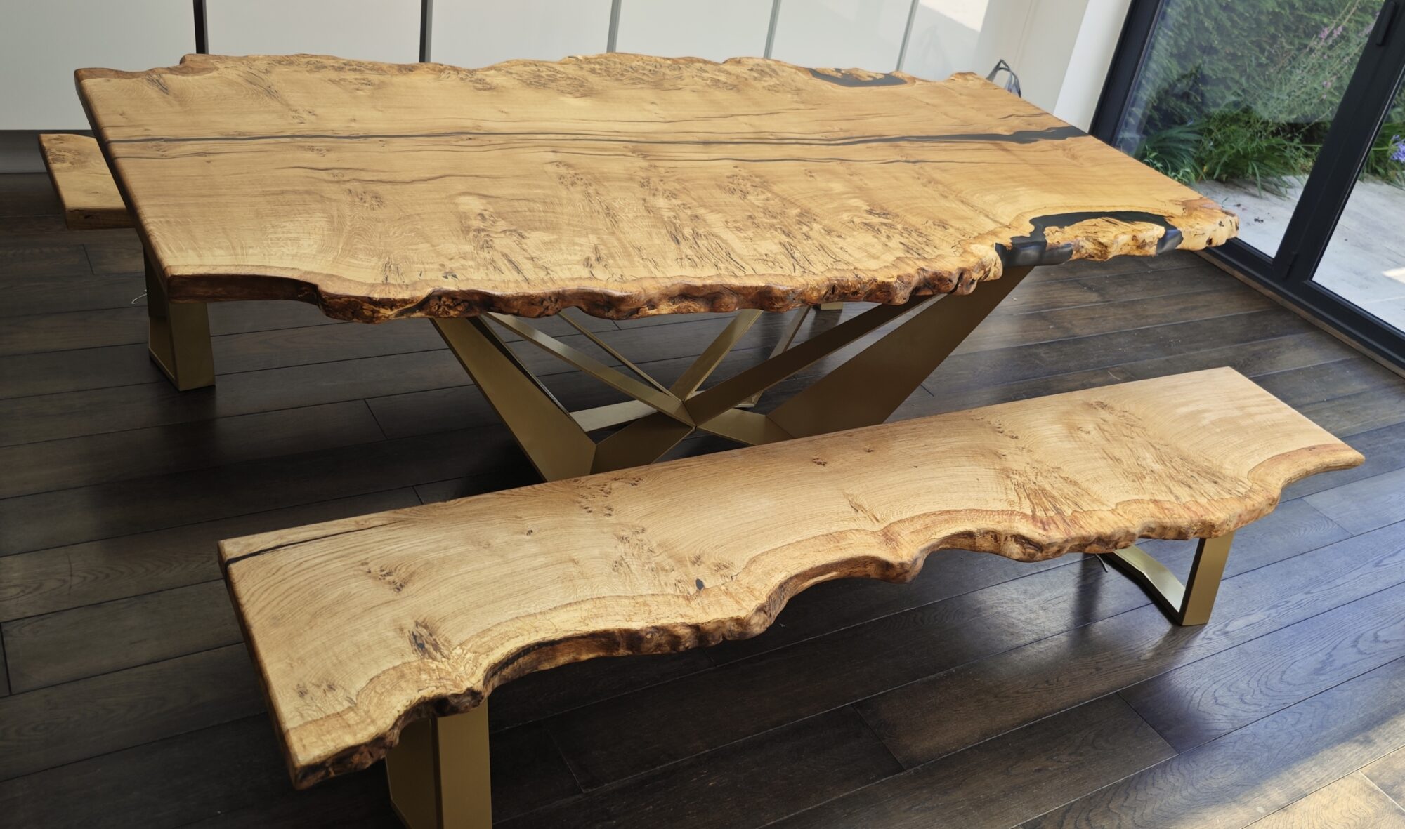 Pippy oak table and bench