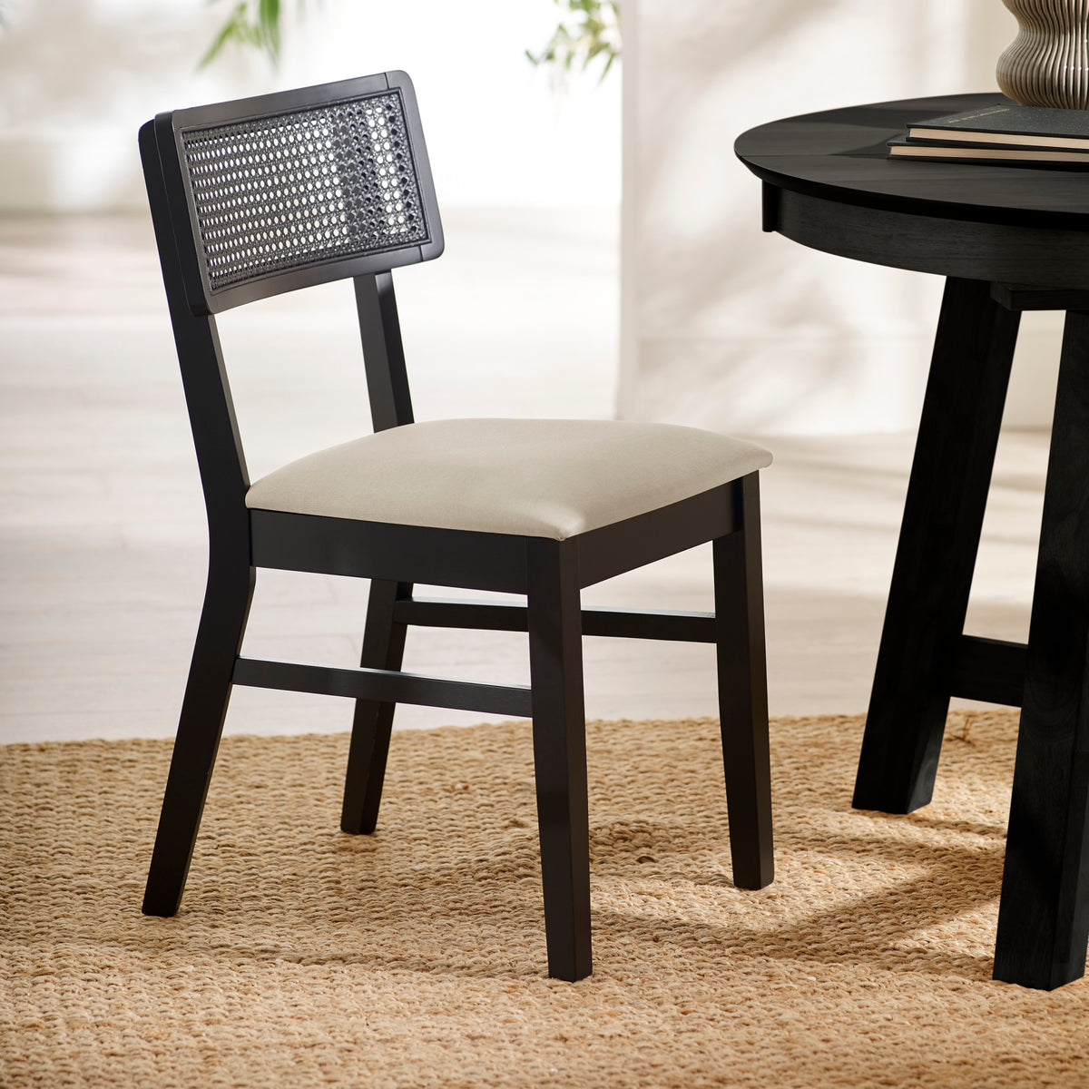 Lucca dining chair in Black